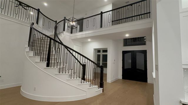 14902 Hometown Drive, Frisco, TX 75035