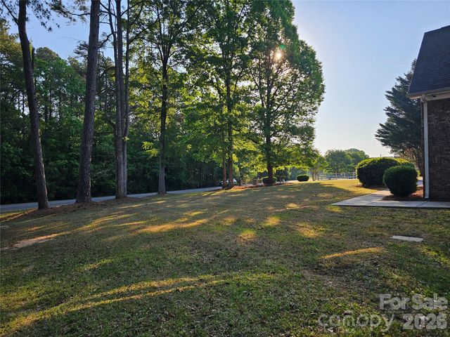 2843 Lakeshore Drive, Chester, SC 29706