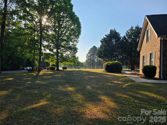 2843 Lakeshore Drive, Chester, SC 29706