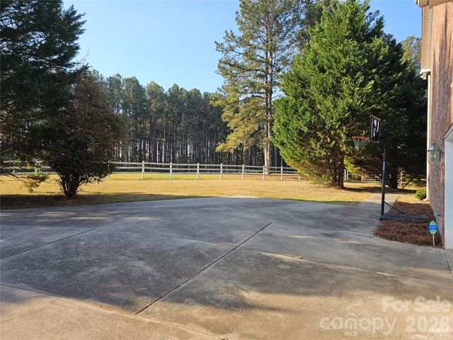 2843 Lakeshore Drive, Chester, SC 29706