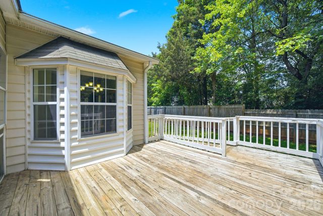 12209 Woodbend Drive, Matthews, NC 28105