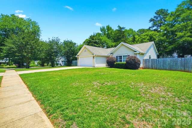12209 Woodbend Drive, Matthews, NC 28105