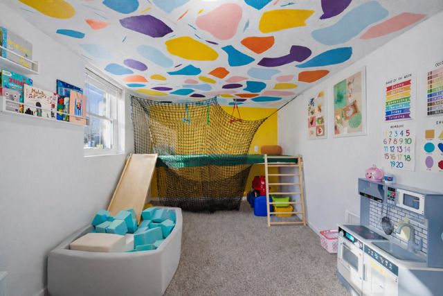 766 Michigan Avenue, South Elgin, IL 60177