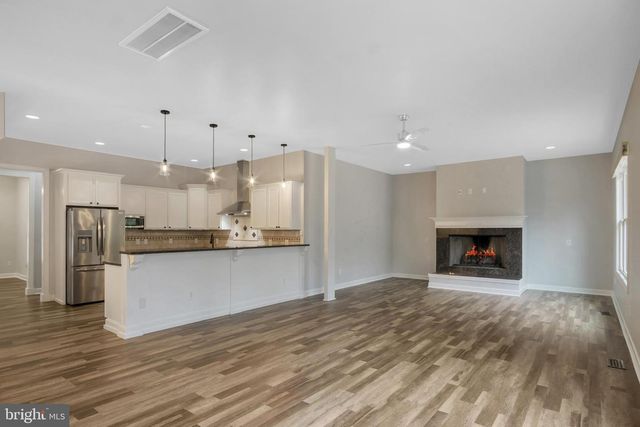 100 LAKEWOOD DR, Williamsburg, VA 23185