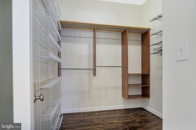 100 LAKEWOOD DR, Williamsburg, VA 23185