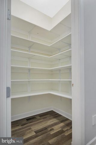 100 LAKEWOOD DR, Williamsburg, VA 23185