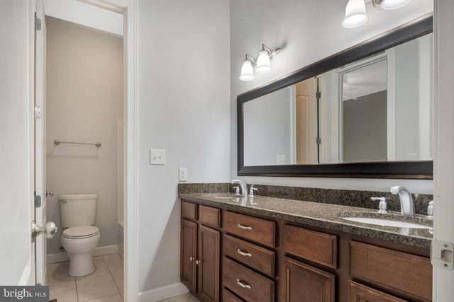 100 LAKEWOOD DR, Williamsburg, VA 23185