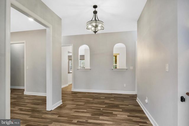 100 LAKEWOOD DR, Williamsburg, VA 23185