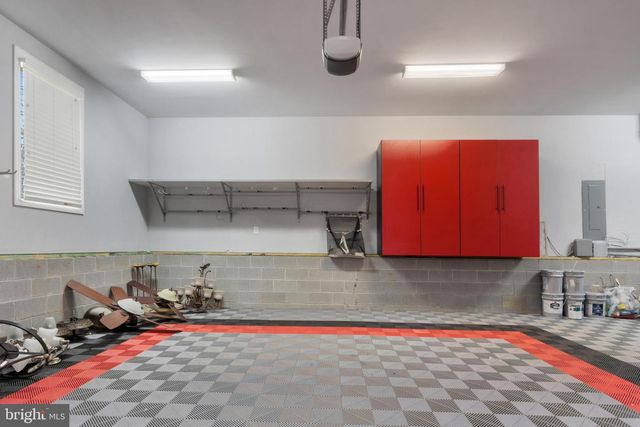 100 LAKEWOOD DR, Williamsburg, VA 23185