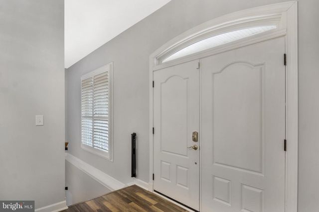 100 LAKEWOOD DR, Williamsburg, VA 23185