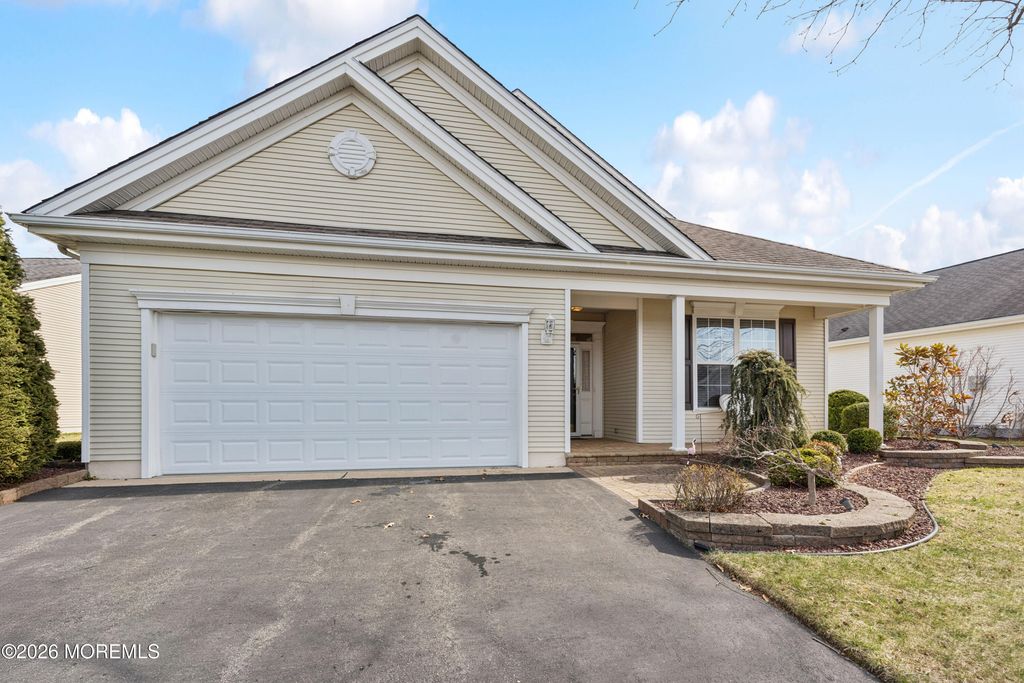 101 Huntington Drive, Jackson, NJ 08527