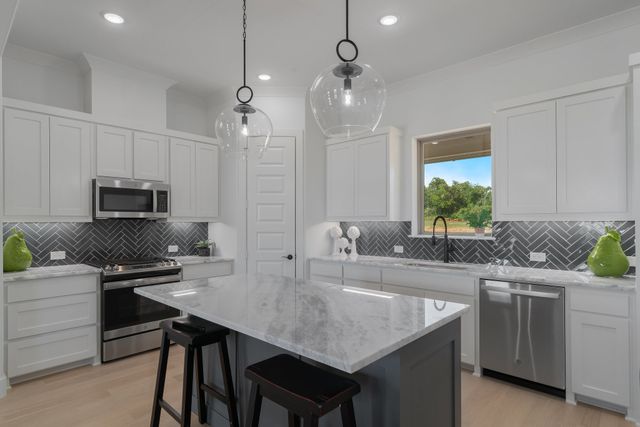 320 Monument Place, Reno, TX 76020