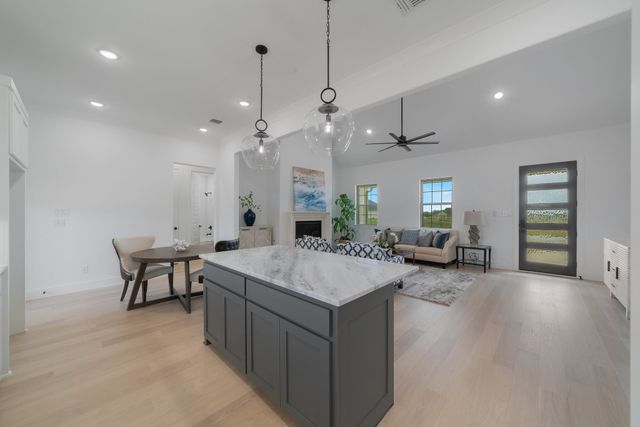 320 Monument Place, Reno, TX 76020