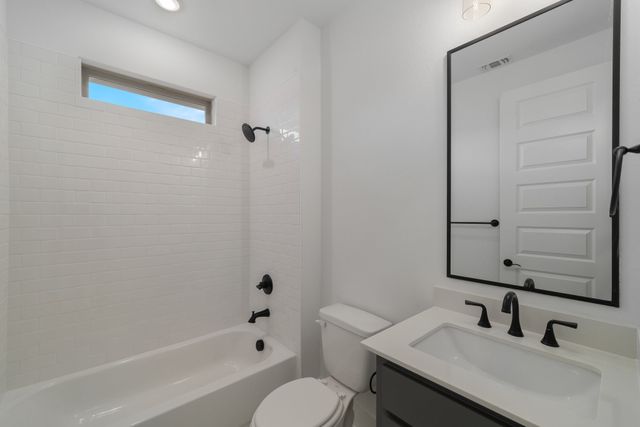 320 Monument Place, Reno, TX 76020