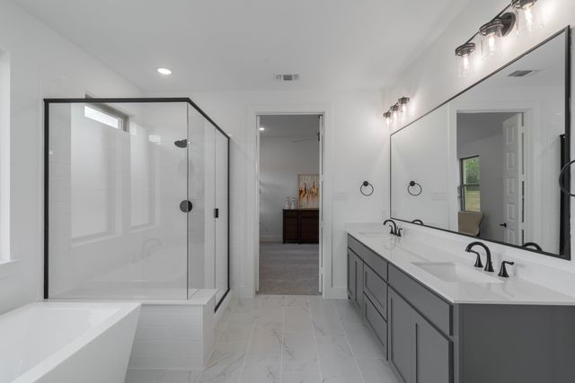 320 Monument Place, Reno, TX 76020