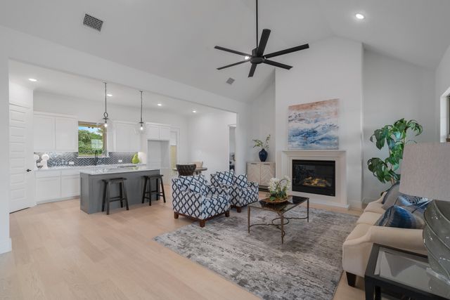 320 Monument Place, Reno, TX 76020