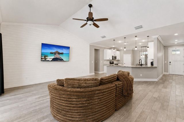 18145 GREAT BLUE HERON DRIVE, Groveland, FL 34736