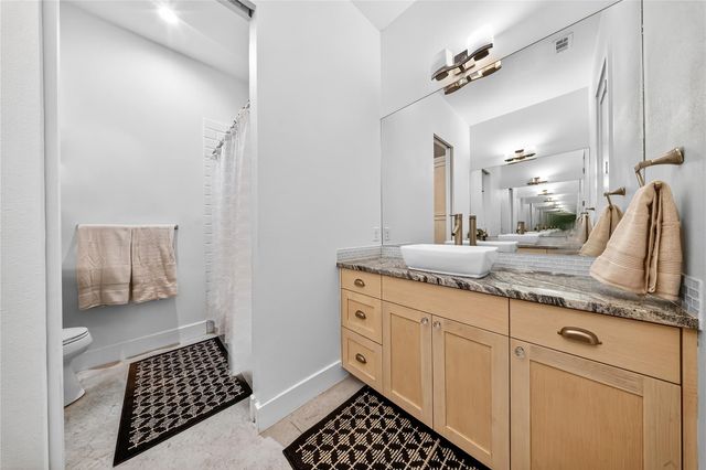 21002 Brewer LN, Lago Vista, TX 78645