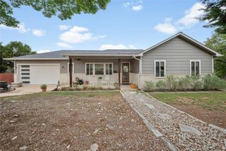 21002 Brewer LN, Lago Vista, TX 78645