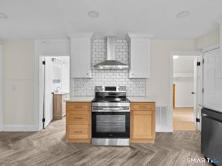821 State Street 3, New Haven, CT 06511