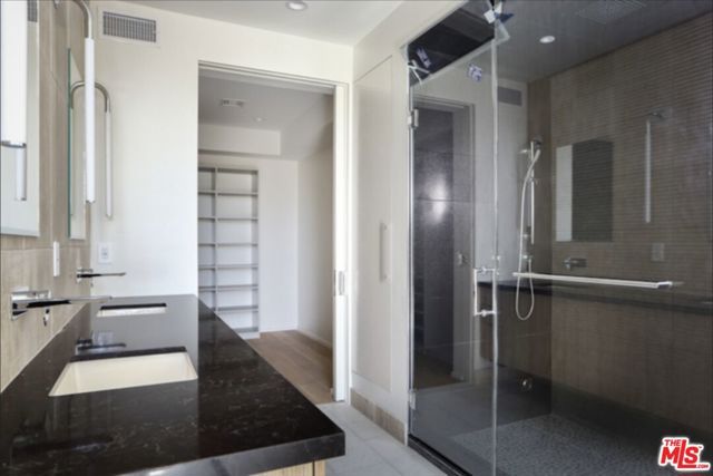 1033 Grant Street, Santa Monica, CA 90405