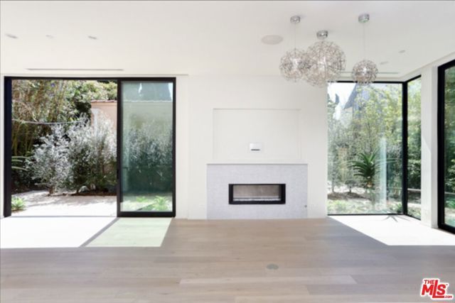 1033 Grant Street, Santa Monica, CA 90405