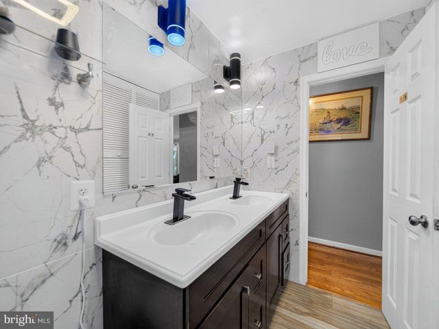 111 PEPPER MILL DR, Capitol Heights, MD 20743