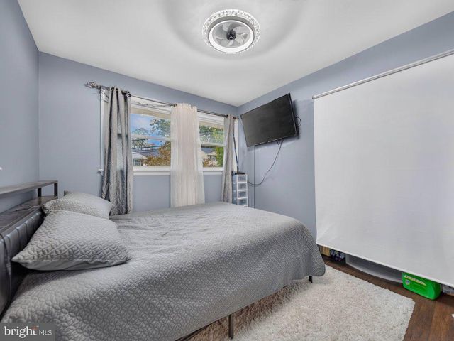 111 PEPPER MILL DR, Capitol Heights, MD 20743