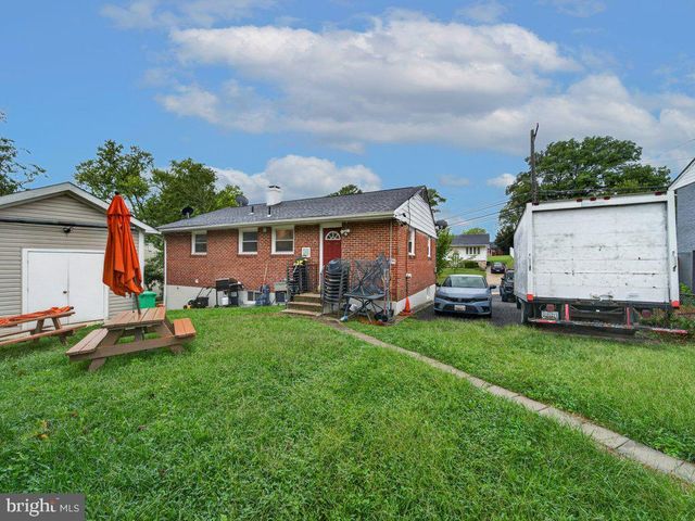 111 PEPPER MILL DR, Capitol Heights, MD 20743