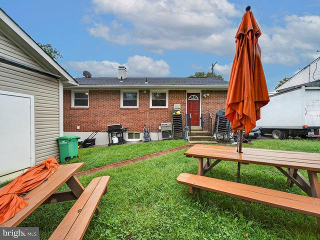 111 PEPPER MILL DR, Capitol Heights, MD 20743