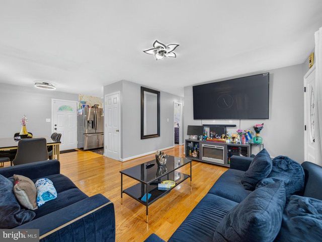 111 PEPPER MILL DR, Capitol Heights, MD 20743