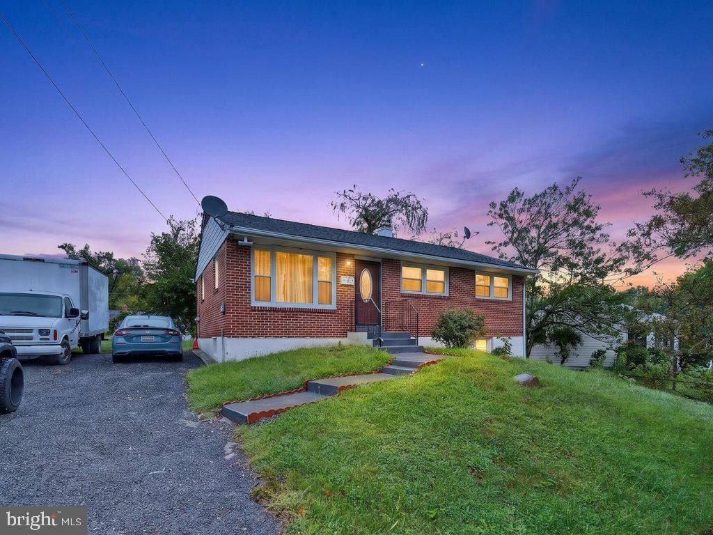 111 PEPPER MILL DR, Capitol Heights, MD 20743