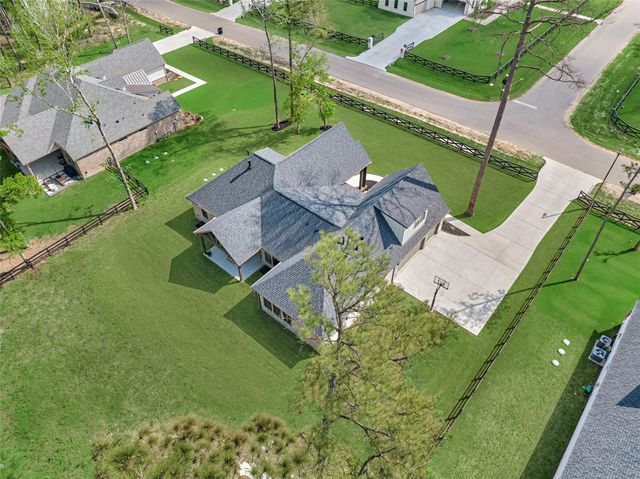 8319 Monarch Court, Montgomery, TX 77316