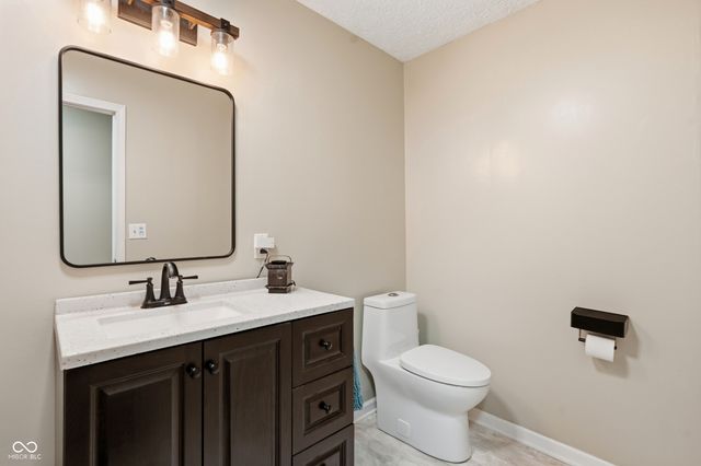 1254 Cherryfield Lane, Greenwood, IN 46142