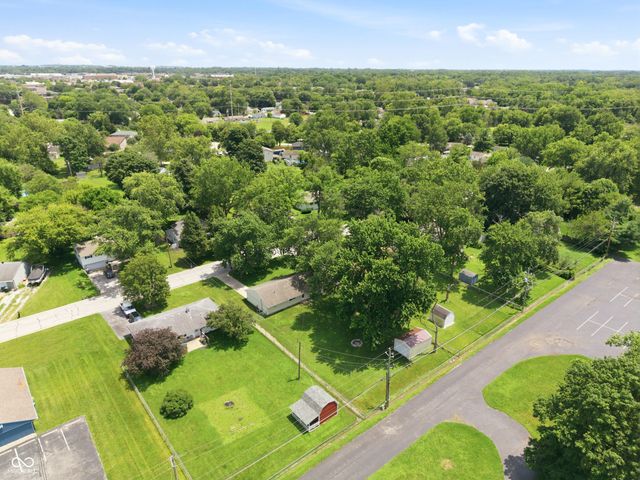1254 Cherryfield Lane, Greenwood, IN 46142