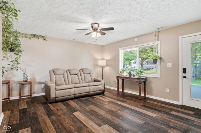 1254 Cherryfield Lane, Greenwood, IN 46142