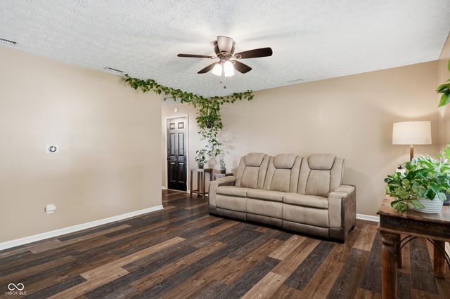 1254 Cherryfield Lane, Greenwood, IN 46142
