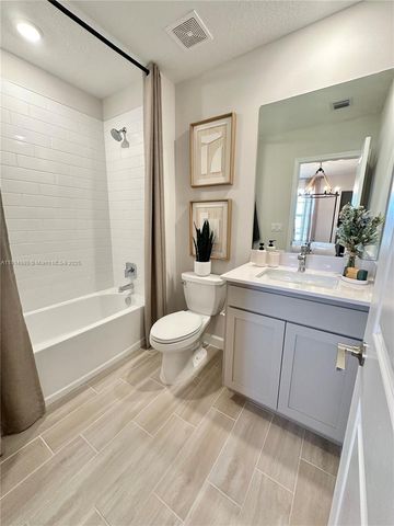 19689 Whispering Creek Rd, Loxahatchee, FL 33470