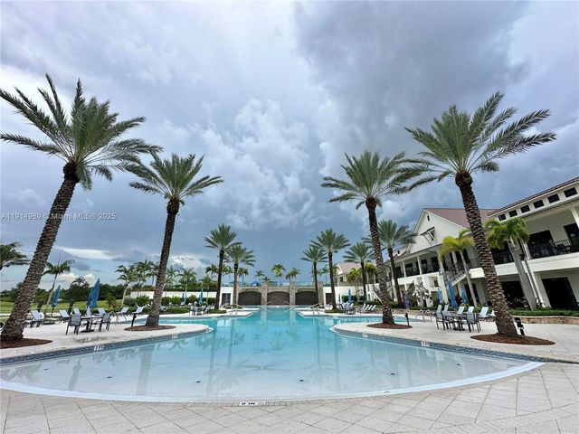 19689 Whispering Creek Rd, Loxahatchee, FL 33470