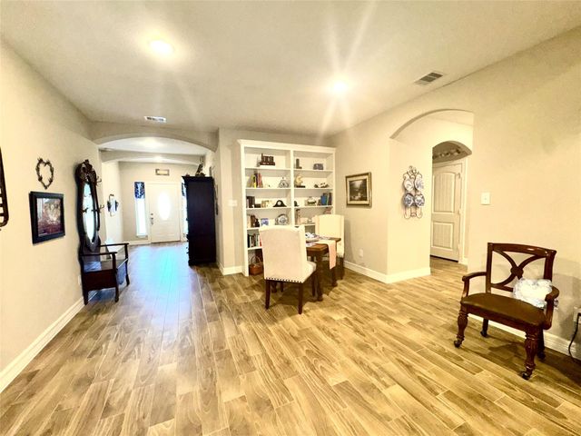 42 Trail Lake, Trinity, TX 75862