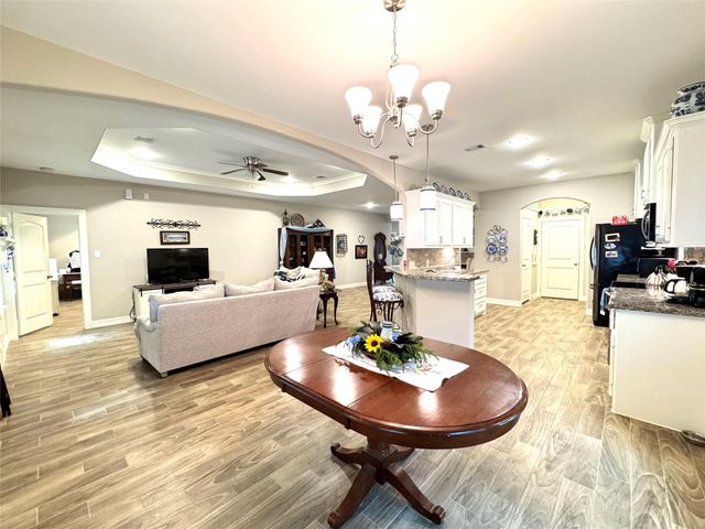 42 Trail Lake, Trinity, TX 75862