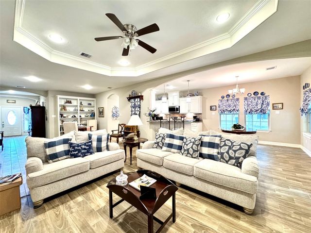 42 Trail Lake, Trinity, TX 75862