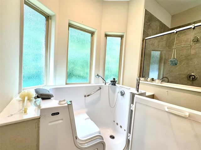 42 Trail Lake, Trinity, TX 75862