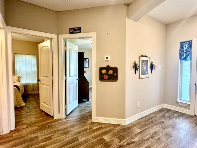 42 Trail Lake, Trinity, TX 75862