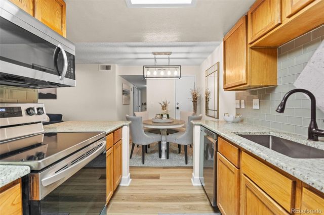 8555 Fairmount Drive B-207, Denver, CO 80247