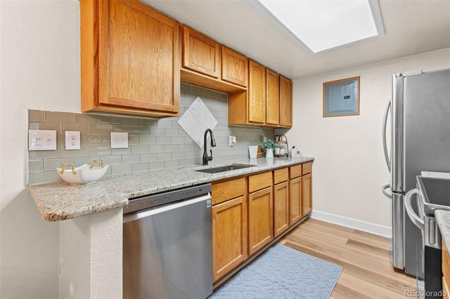 8555 Fairmount Drive B-207, Denver, CO 80247