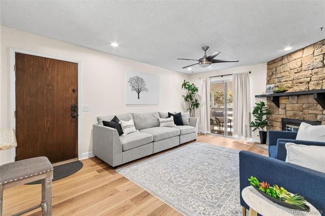 8555 Fairmount Drive B-207, Denver, CO 80247