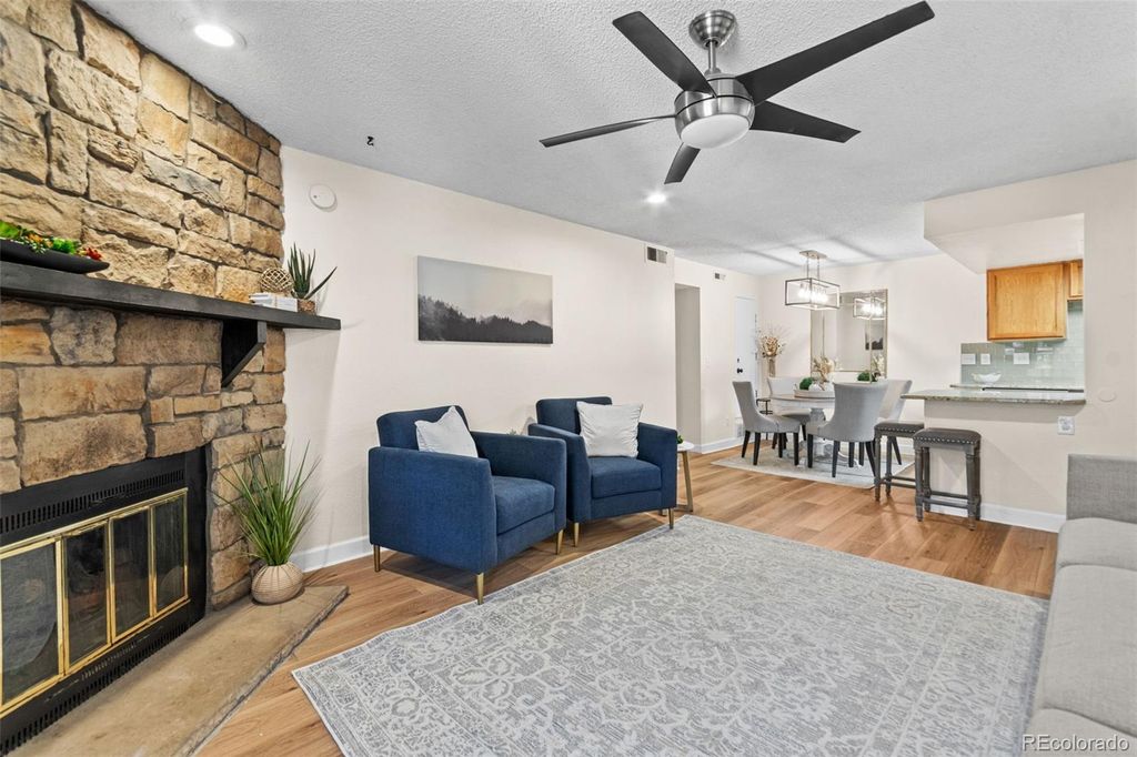 8555 Fairmount Drive B-207, Denver, CO 80247