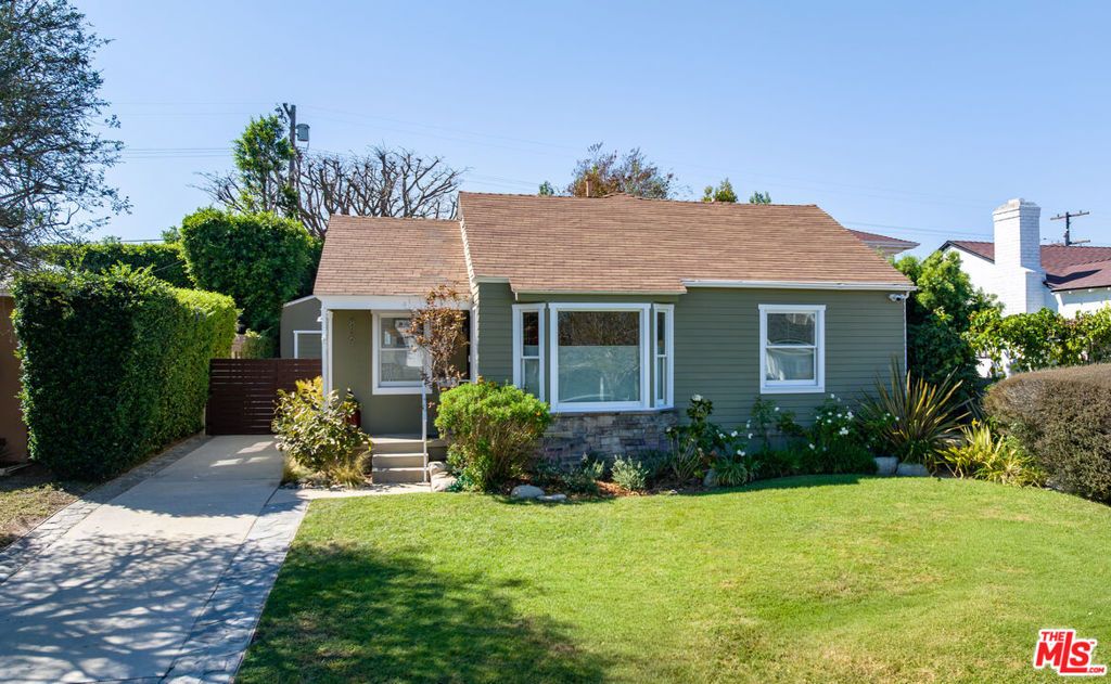 8361 Westlawn Avenue, Los Angeles, CA 90045 — photo 5