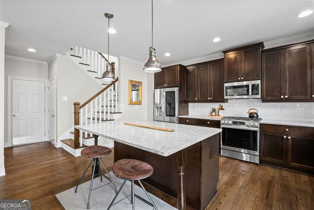 1782 Grand Oaks Drive, Woodstock, GA 30188